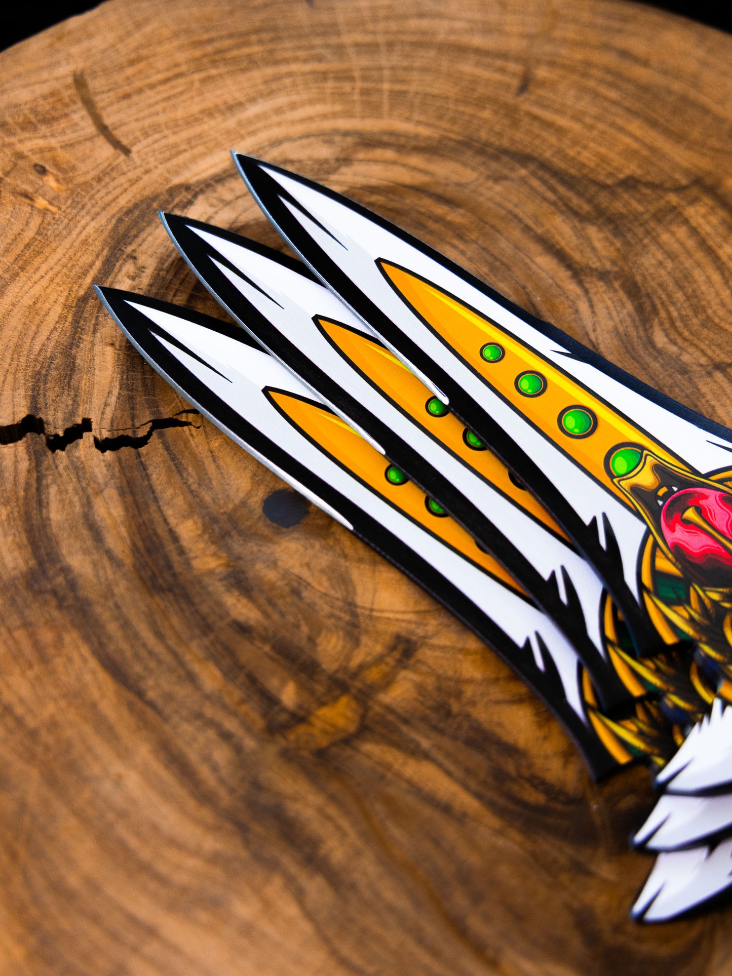 The Toro Sobek Throwing Knife