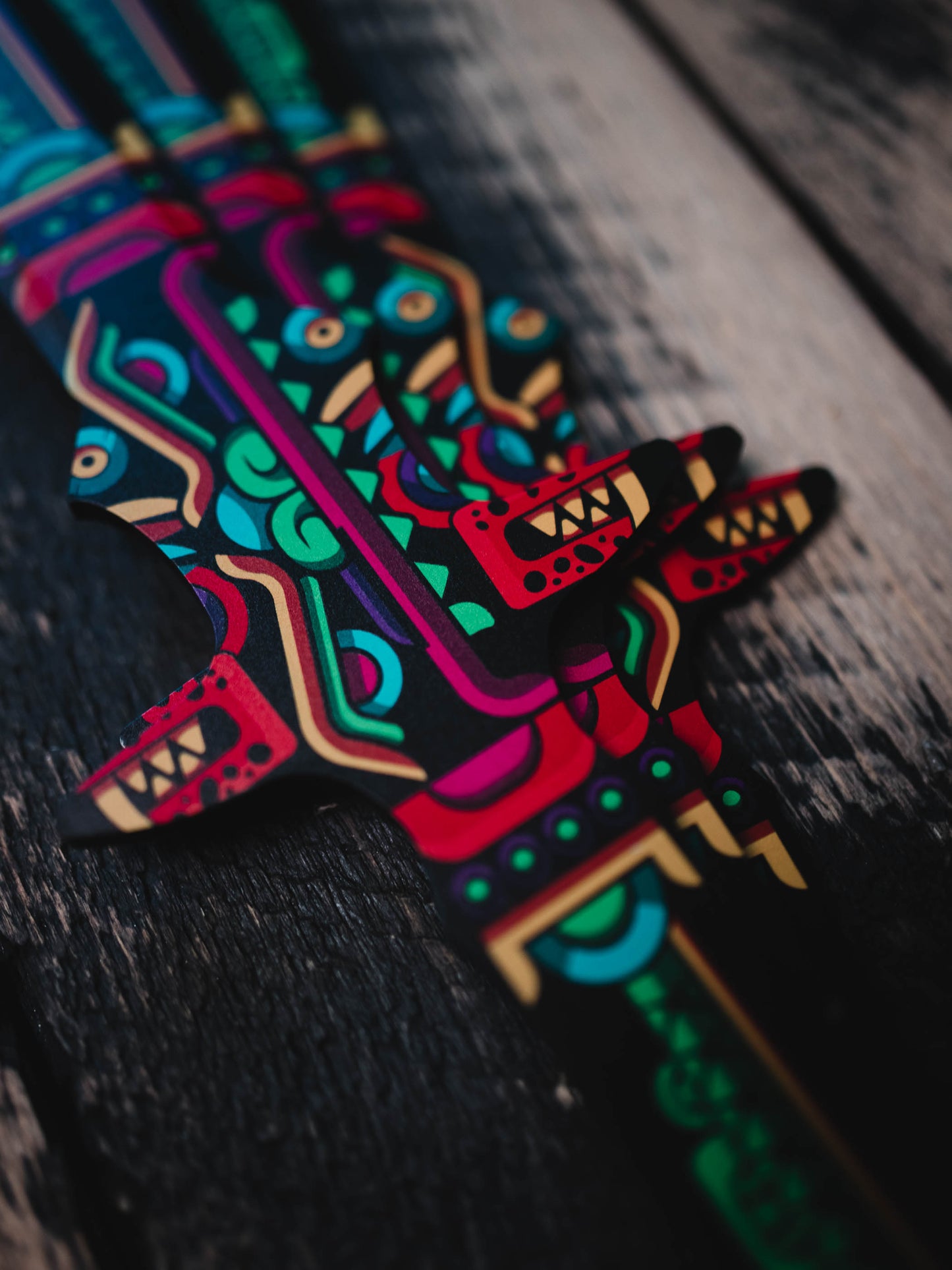 Barbaro Throwing Knife: Kukulkan's Eclipse